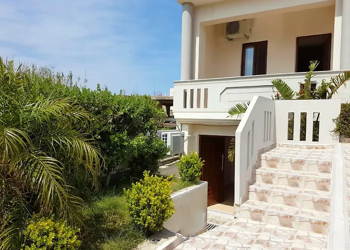 Emily\' House